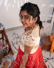 Load image into Gallery viewer, Red Paavadai Sattai