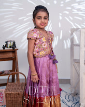 Load image into Gallery viewer, Purple Paavadai Sattai