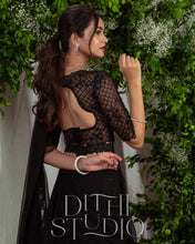 Load image into Gallery viewer, Black Ruffle Drape