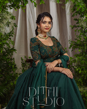 Load image into Gallery viewer, Green Lehenga with Duppata
