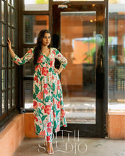 Load image into Gallery viewer, Cream Chintz Set