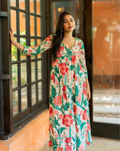 Load image into Gallery viewer, Cream Chintz Set