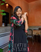 Load image into Gallery viewer, Midnight Bloom