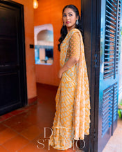 Load image into Gallery viewer, Tangerine Sari Set