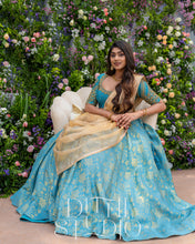 Load image into Gallery viewer, Darkpowder Blue Crop Top and Skirt