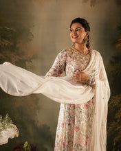 Load image into Gallery viewer, Off White Printed Set