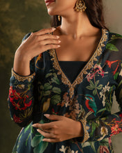 Load image into Gallery viewer, Navy Blue Printed Set