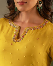 Load image into Gallery viewer, Yellow Printed Set