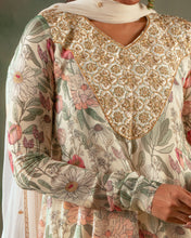 Load image into Gallery viewer, Off White Printed Set