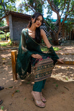 Load image into Gallery viewer, Emerald Salwar Set
