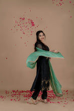 Load image into Gallery viewer, Black Chandheri Set
