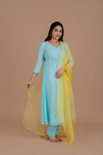 Load image into Gallery viewer, Sky Blue Chandheri Set
