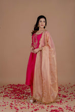 Load image into Gallery viewer, Pink Chandheri Set
