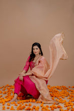 Load image into Gallery viewer, Pink Chandheri Set
