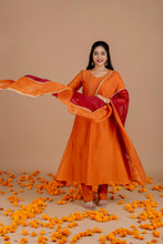 Load image into Gallery viewer, Rustic Orange Chandheri Set
