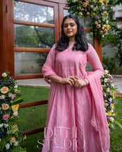 Load image into Gallery viewer, Rose Pink Salwar
