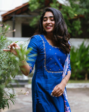 Load image into Gallery viewer, Navy Blue Salwar Set
