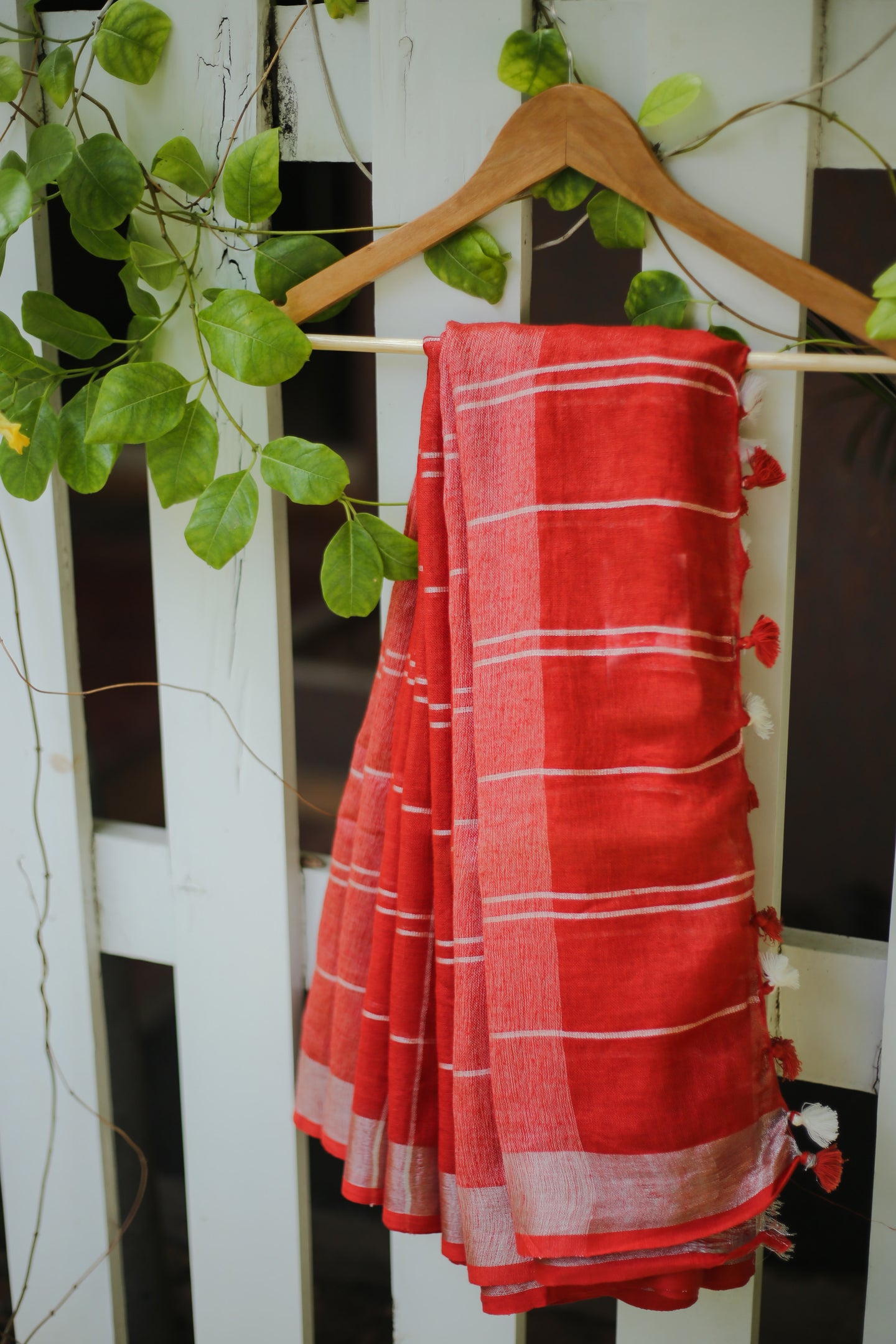 Red Linen Saree- 1159